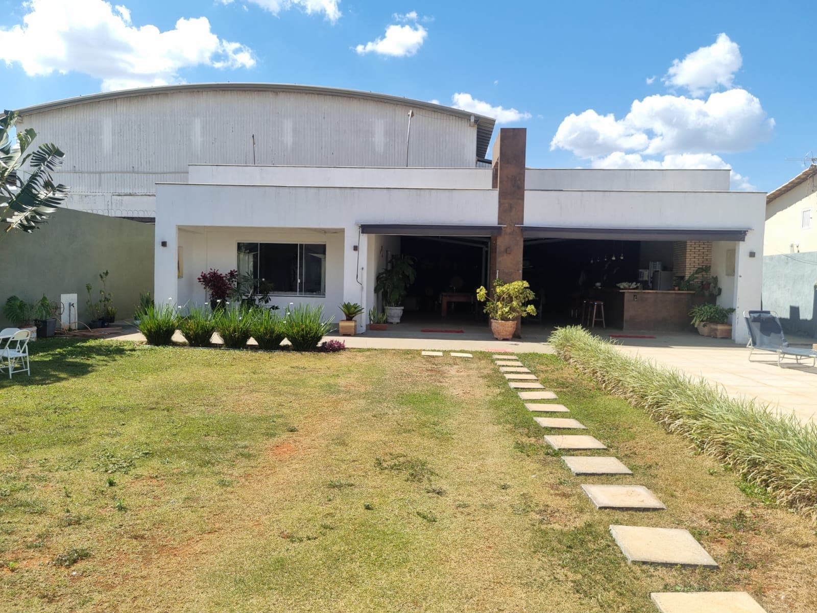 Casa à Venda com Piscina, Mobiliada, segurança 24 horas no Gama DF Ponte Alta